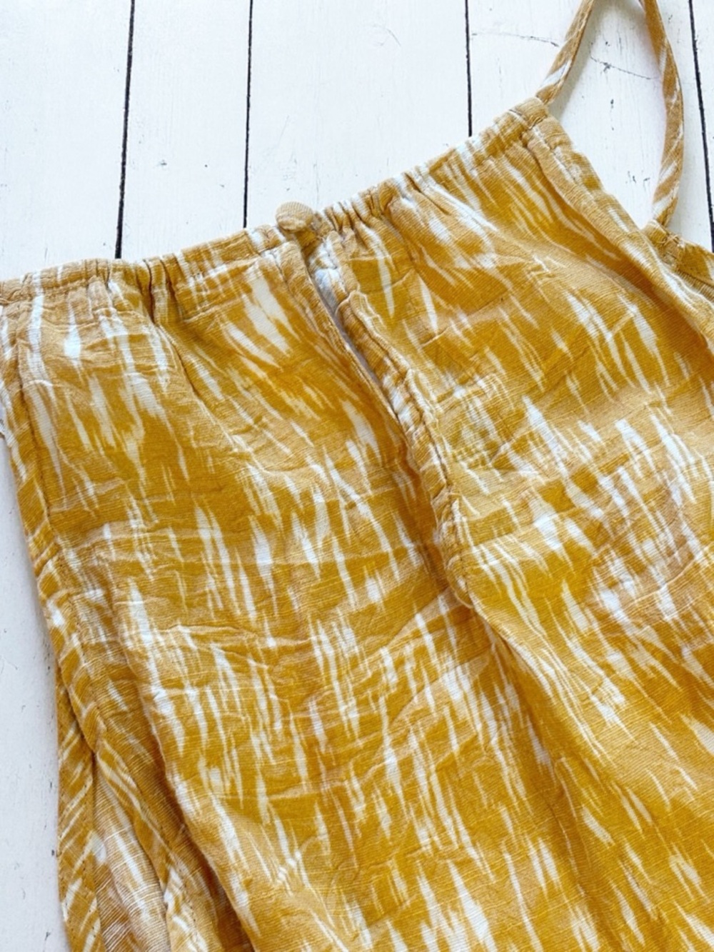 Nine West Mustard Yellow Halter Tank Top Ikat Print XL - Picture 5 of 6
